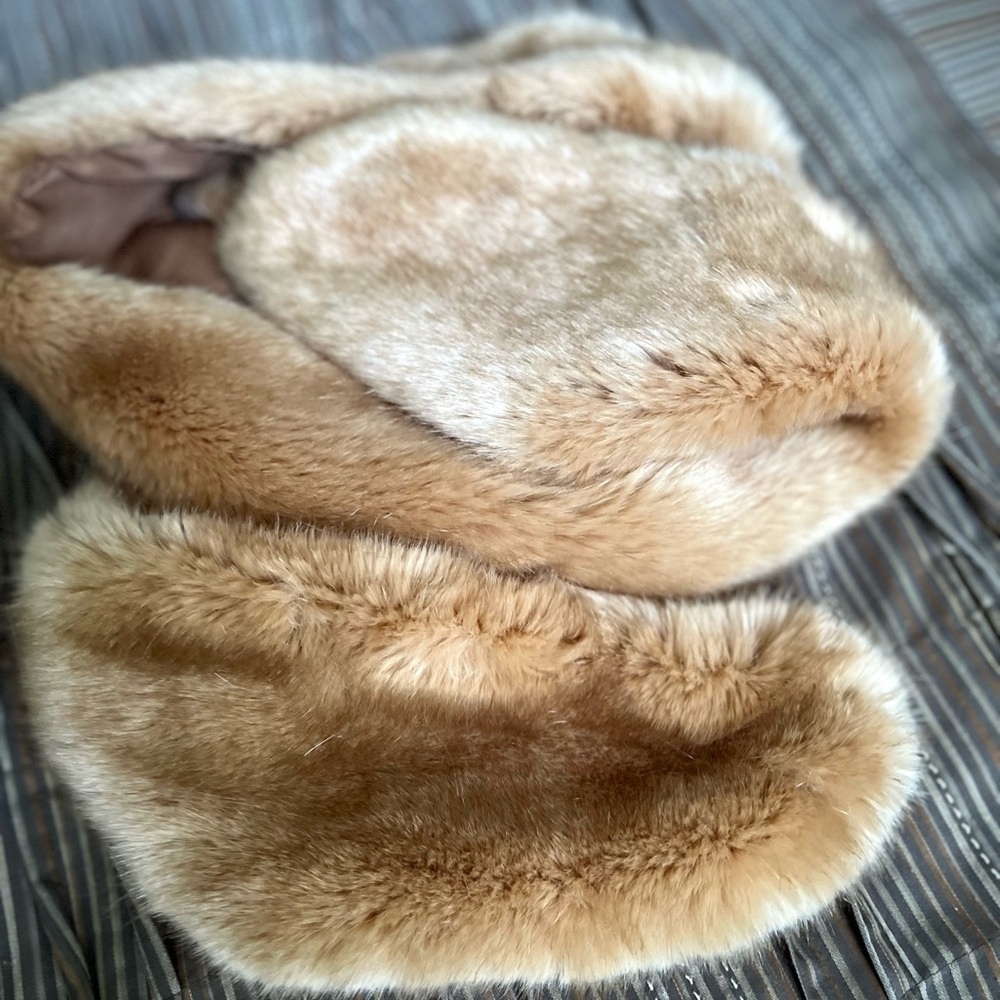 Luxurious Faux Fur Scarf Extra Length Tuxedo style